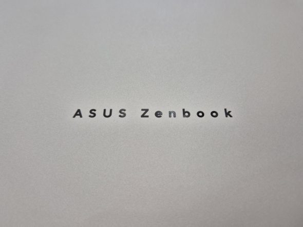 Lightweight Elegance Meets AI-Enhanced Productivity |