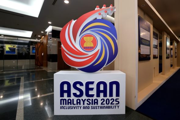 ASEAN Summit to Potentially Garner RM300 Bil FDIs for Malaysia, Opportunity for MSMEs