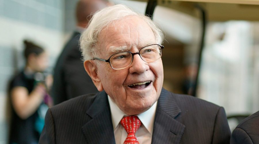 Warren Buffett To Step Down As CEO, Leaving US$348 Billion Cash Pile To Successor