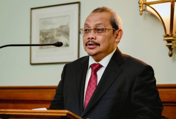Tenure Extension Harming Young Talents, ex-MACC Chief Warns