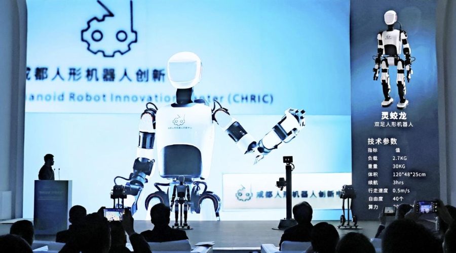 China Deploys ‘Robocop’ At Top Tourist Cities