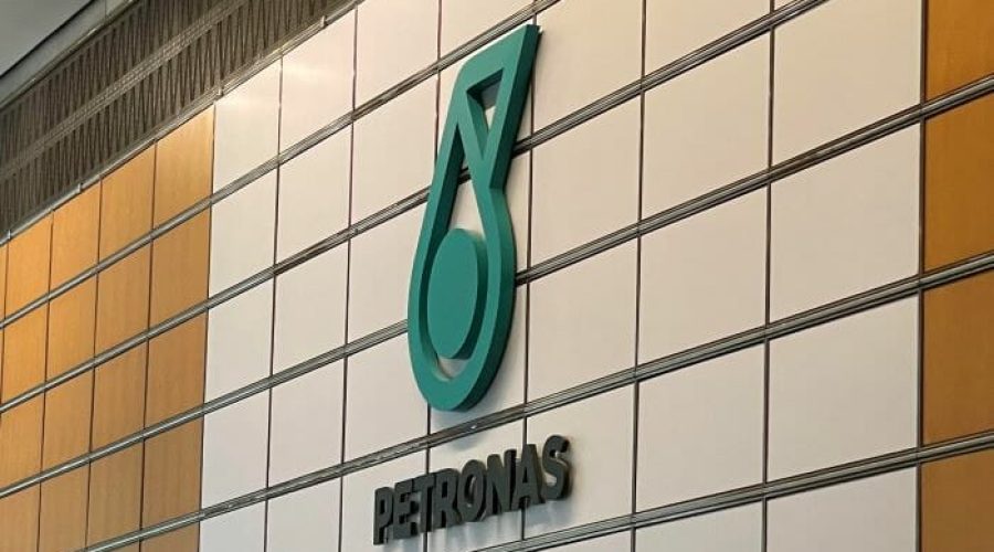 Petronas To Freeze Hiring Till December 2026