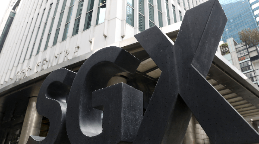 Singapore Stocks Open Cautious Ahead of Policy, Growth Cues