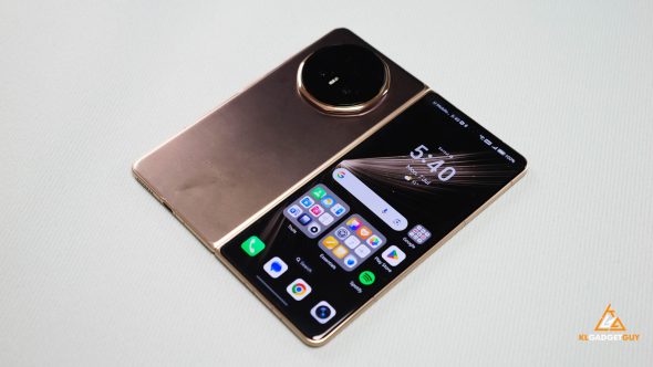 HONOR Magic V5 now available with telco partners from as low as RM70/month