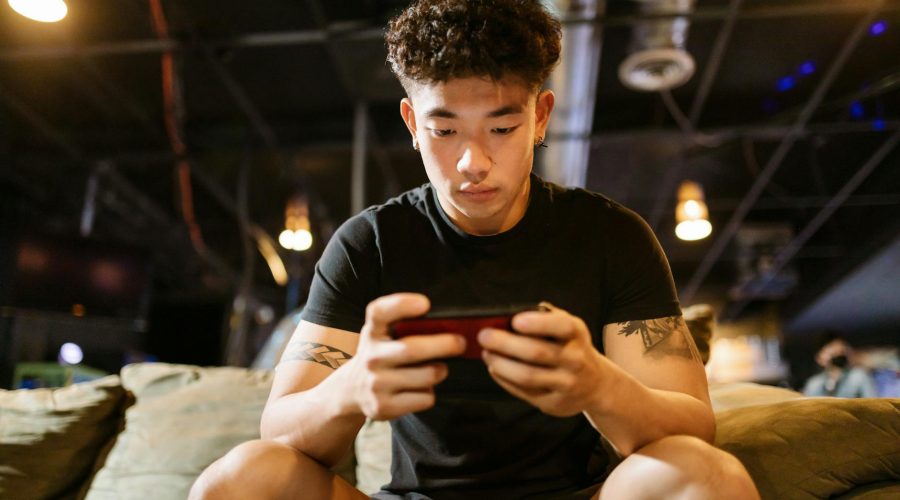 Unwind After Work: The Benefits of Mobile Gaming for Relaxation
