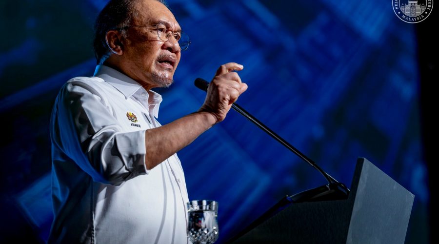 Anwar Urges Geely To Deepen Role In Malaysia’s Automotive Hi-Tech Valley