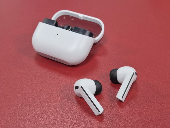 Samsung Galaxy Buds3 FE Review: The Smart Compromise