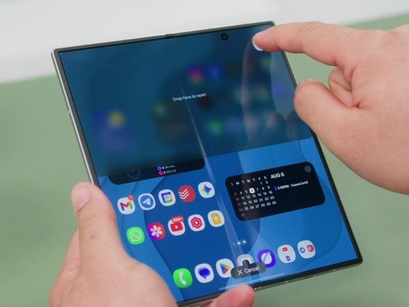 Samsung Patents Self-Repairing Screen for Future Foldables