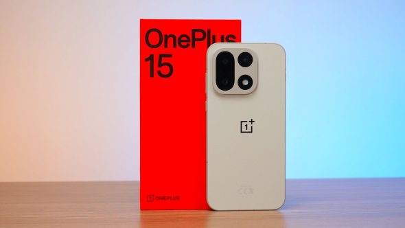 OnePlus 15 review | Nasi Lemak Tech