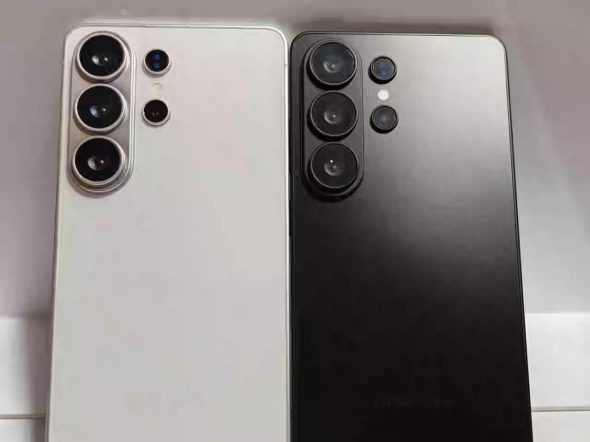 Samsung Galaxy S26 Dummies Reveal New “Pill” Camera Bump