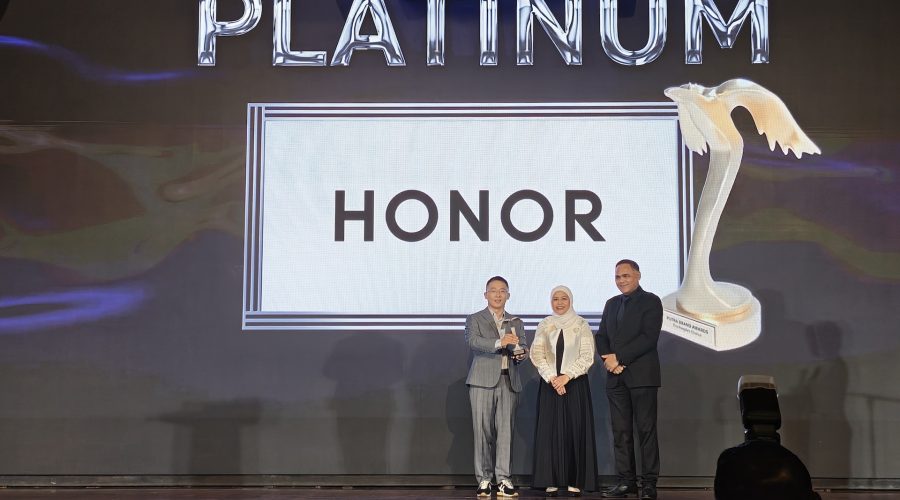 HONOR Malaysia wins Platinum award in Putra Brand Awards 2025