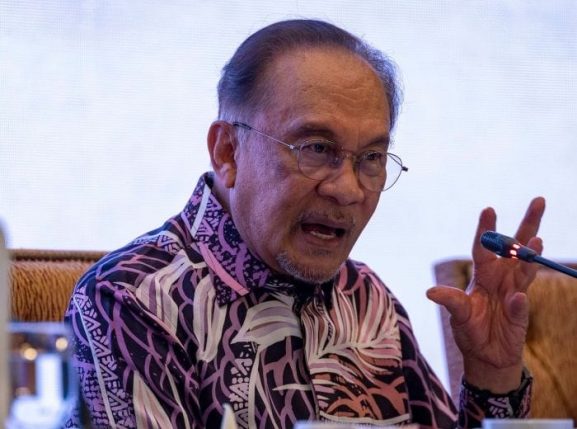 PM Warns Middle East Conflict Could Drag But Quick To Assure Nation’s Stable Position